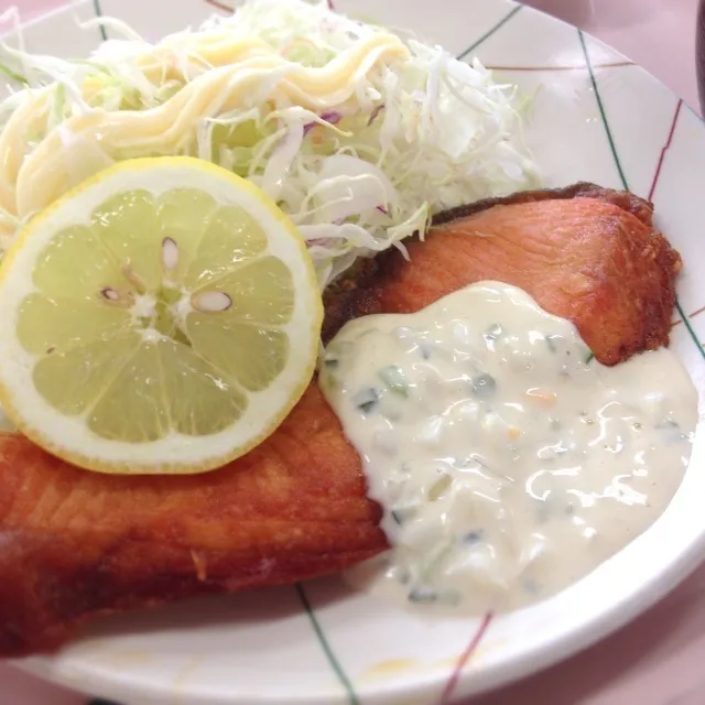 サーモンムニエル at 社員食堂|さるさん