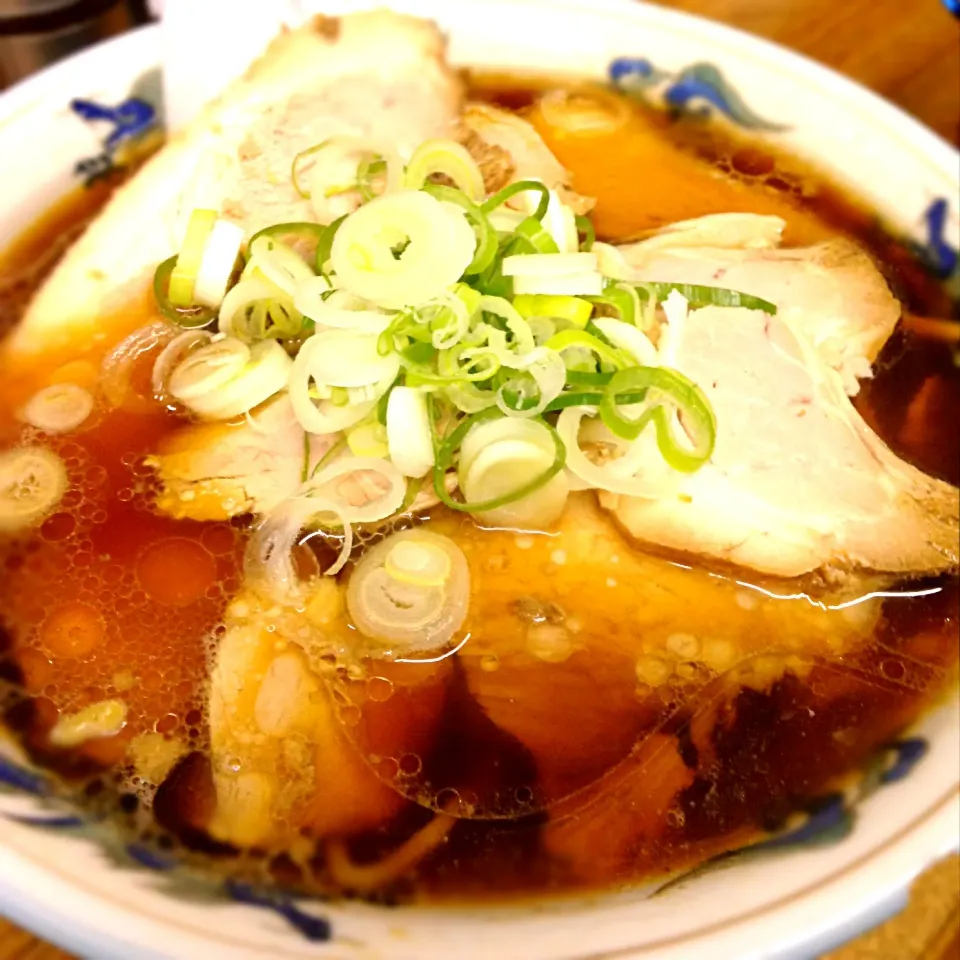 ラーメン横丁 来々軒 しょうゆラーメン|ゆかりさん