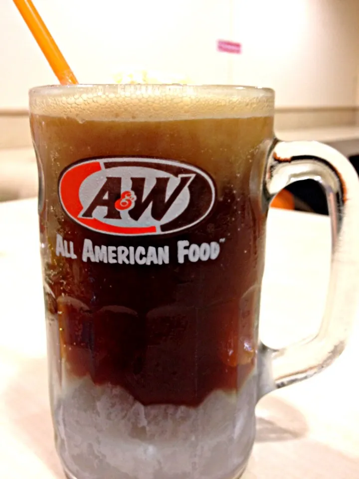 A&W root beer float|Nicholas Tayさん