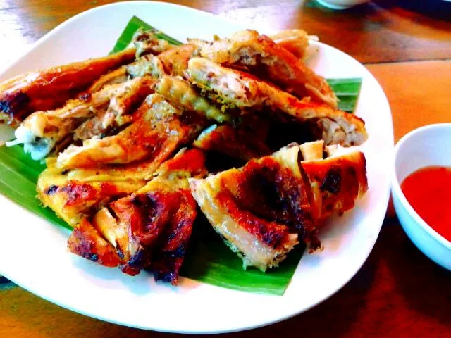 ไก่ย่าง จากร้านไก่ย่างโคราช พุทธทณฑลสาย 4|มนูญ วิบูลกิจさん