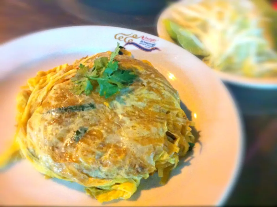 Fried eggs wrapped Thailand|空気さん