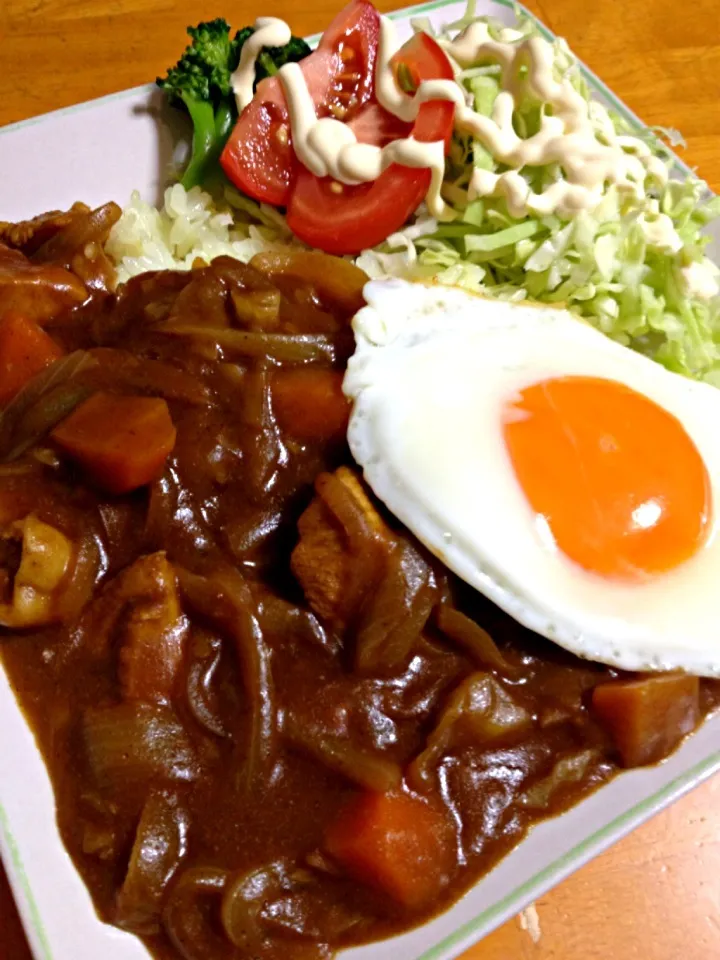 チキンカレー 目玉焼きトッピング|カウンター嬢さん