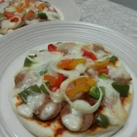 bockwourst pizza ala mami lina... enaaak walapun terlalu garing|bertystennyさん