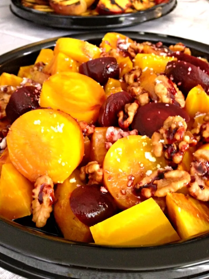 Roasted Beet Salad w/Candied Walnuts|chris bowdenさん