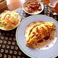 バターライスと中濃ソースのオムライス、柚子胡椒風味照り焼きチキン、サラダ|さなるどさん