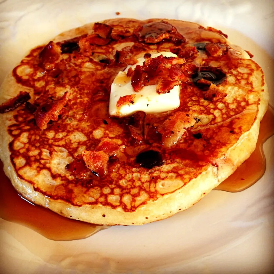 Snapdishの料理写真:Blueberry & Crumbled Bacon Pancakes|ambaさん