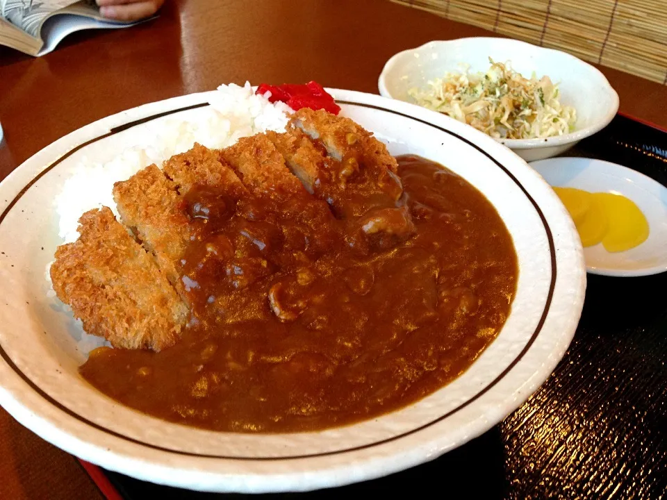 Snapdishの料理写真:鶴岡市「一番屋」カツカレー|tairaさん