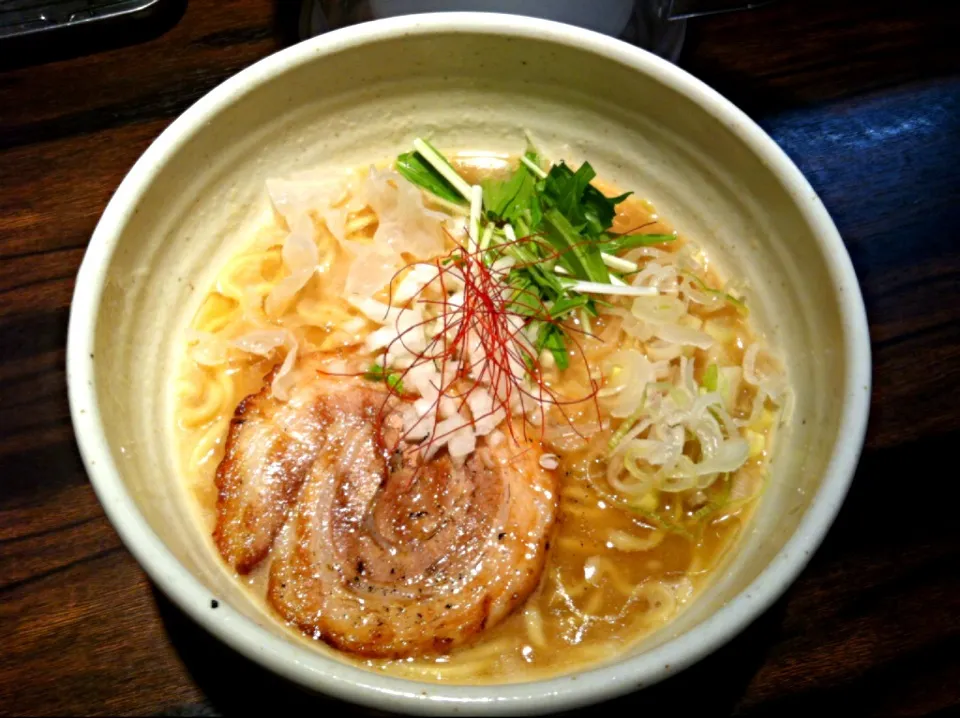 鶏白湯ラーメン|あもさん