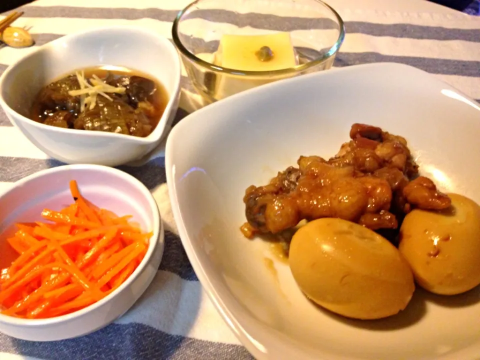 手羽元のこっくりお酢煮、なすの煮びたし、にんじんマリネ  Stewed chicken, marinated carrot, stewed eggplant|あやさん