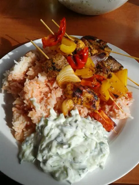 Souvlaki with greek rice and tzaziki|Jessさん