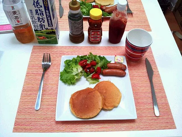 今日の朝食 パンケーキ|pinknari🐰🌈さん