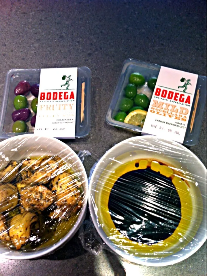 Snapdishの料理写真:Olives, artichokes and olive oil with balsamic vinegar for dipping bread in.|🍓Jolejo🍓さん