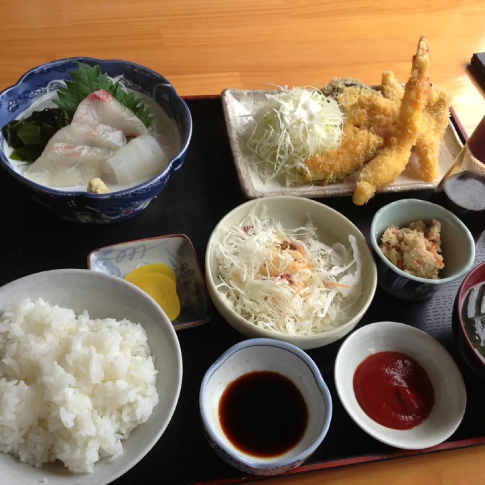 日替り定食⭐白身魚と海老フライ|こうじさん