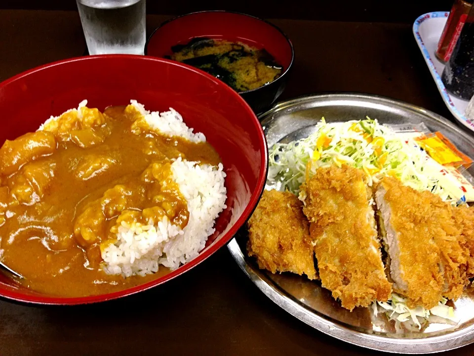 尋常でない腹の減り具合だったのでさくら亭のとんかつ定食650円を。さすがに満たされた。|Masahiko Narazakiさん