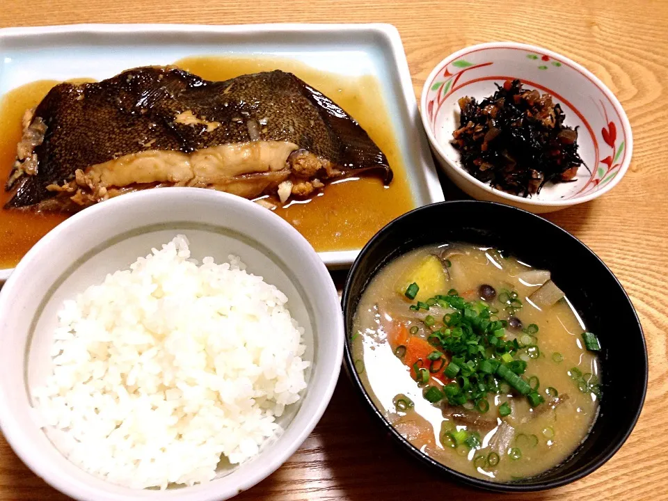 鰈の煮付け  具沢山だんご汁|あいあいさん