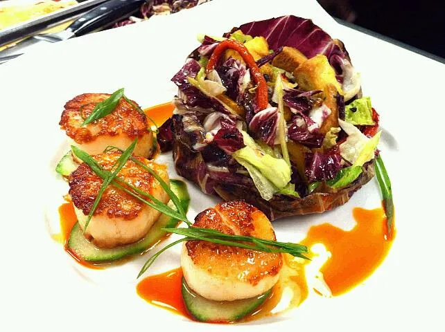 Pan seared Sea Scallop & Grilled Radicchio Bread Salad|Bryan S. Mooreさん