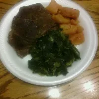 Snapdishの料理写真:Pot roast, yams and mixed greens|Shirlene Robertsonさん