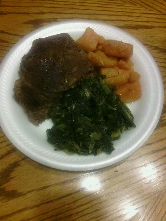 Pot roast, yams and mixed greens|Shirlene Robertsonさん