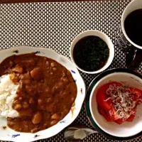 Snapdishの料理写真:朝カレー🎵|skegloriaさん