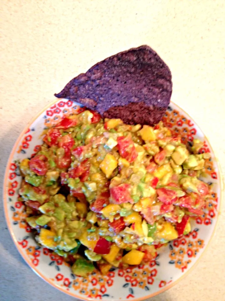 smokey mango guacamole|Matthew Cashenさん