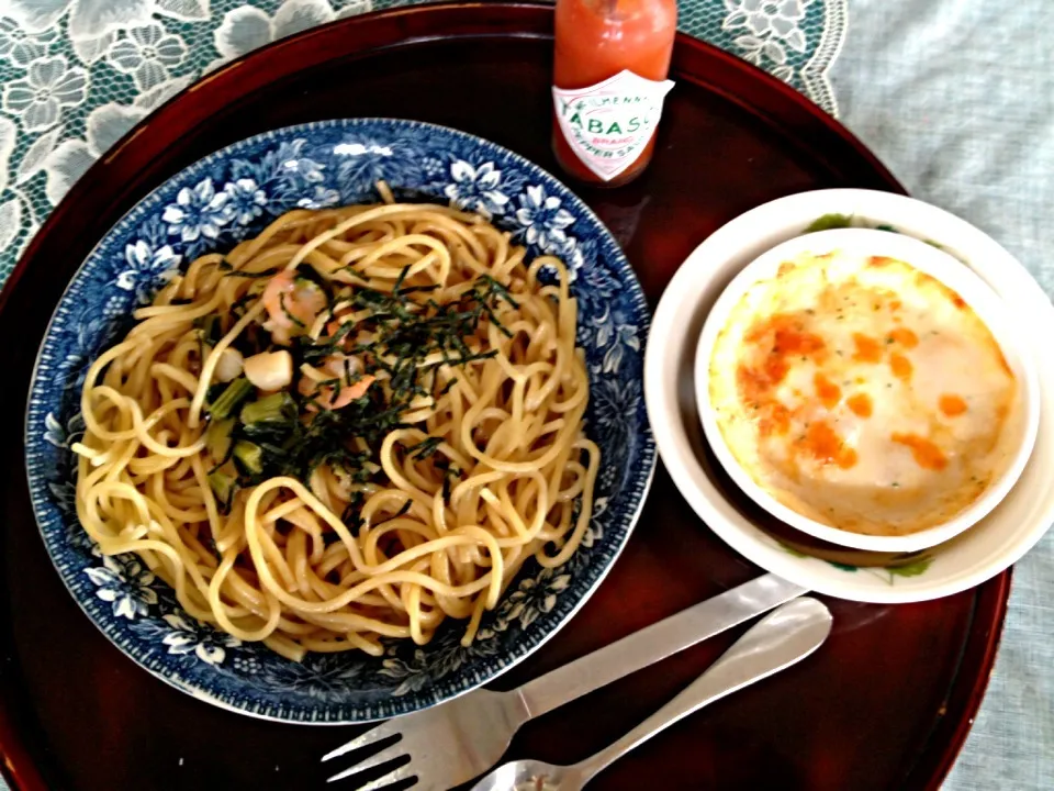 Snapdishの料理写真:冷凍和風パスタ＆冷凍海老ドリア|maroさん