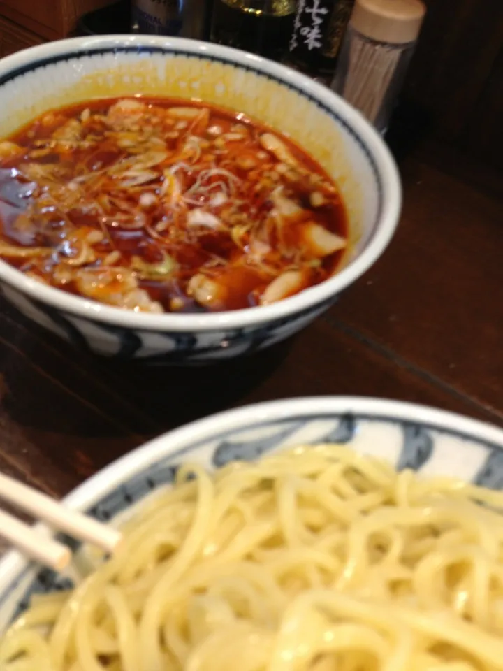 Snapdishの料理写真:ピリ辛肉つけ麺 特盛り|Hajime Sakaiさん