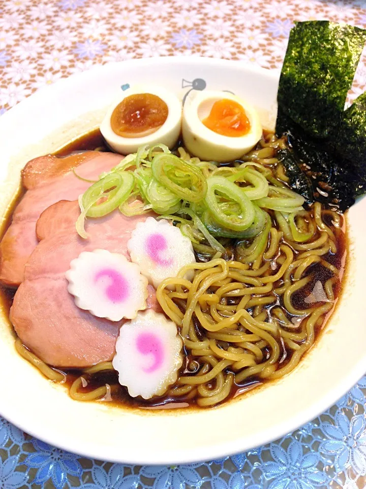 醤油ラーメン|むっつんさん