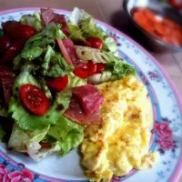 Bacon salad + omelette|Janis Wongさん