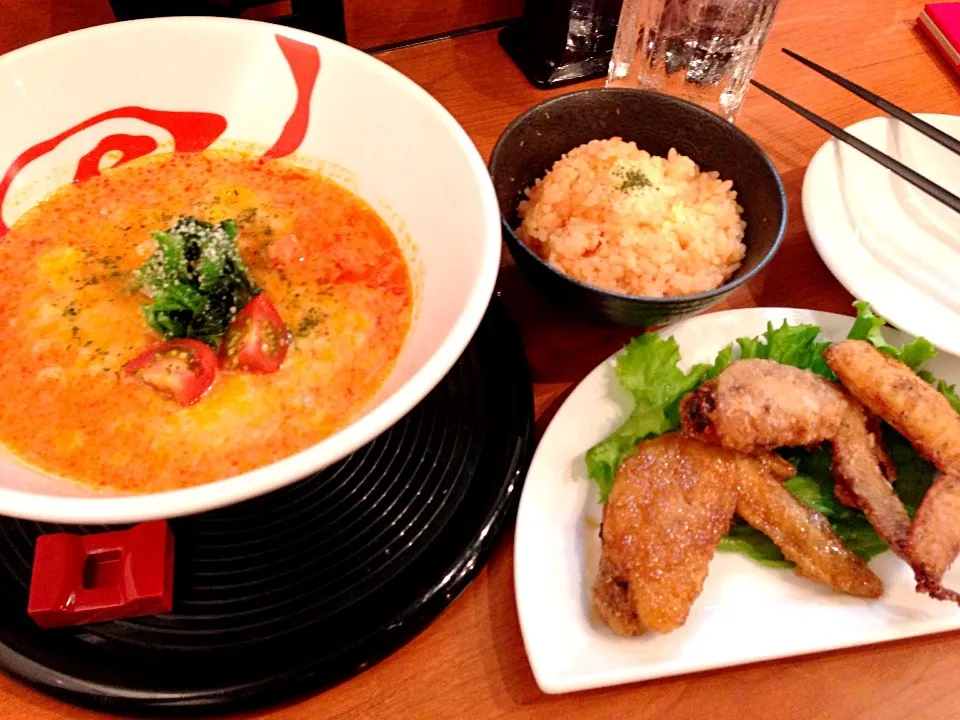 Snapdishの料理写真:トマトラーメン|肉大好きさん