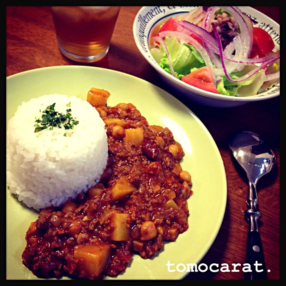 トマトと豆のキーマカレー|tomocarat.さん