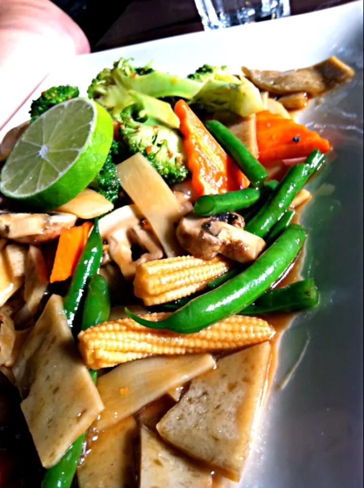 Gluten Veggie Thai Flat Noodles|Juliee ~ ジュリーさん