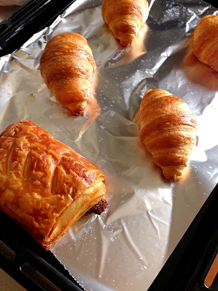 焼きたてクロワッサンと、チョコデニッシュ♡|あいさん