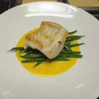 Snapdishの料理写真:Pan seared sea bass, French beans, roasted yellow tomato nage.|joshua sayersさん