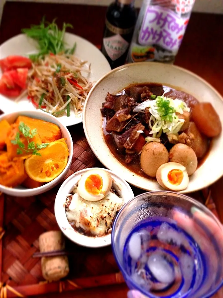 Today's Dinner🍴もやしのｽﾊﾟｲｼｰ醤油炒め･南瓜のｵﾚﾝｼﾞ煮･どて煮&ﾁｰｽﾞdeどぉん|🌈Ami🍻さん