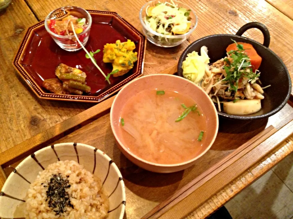 ひじき入り鶏と豆腐のハンバーグ|なつみさん