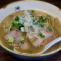 Snapdishの料理写真:こってり濃厚ラーメン|のりこさん