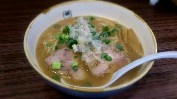 Snapdishの料理写真:こってり濃厚ラーメン|のりこさん