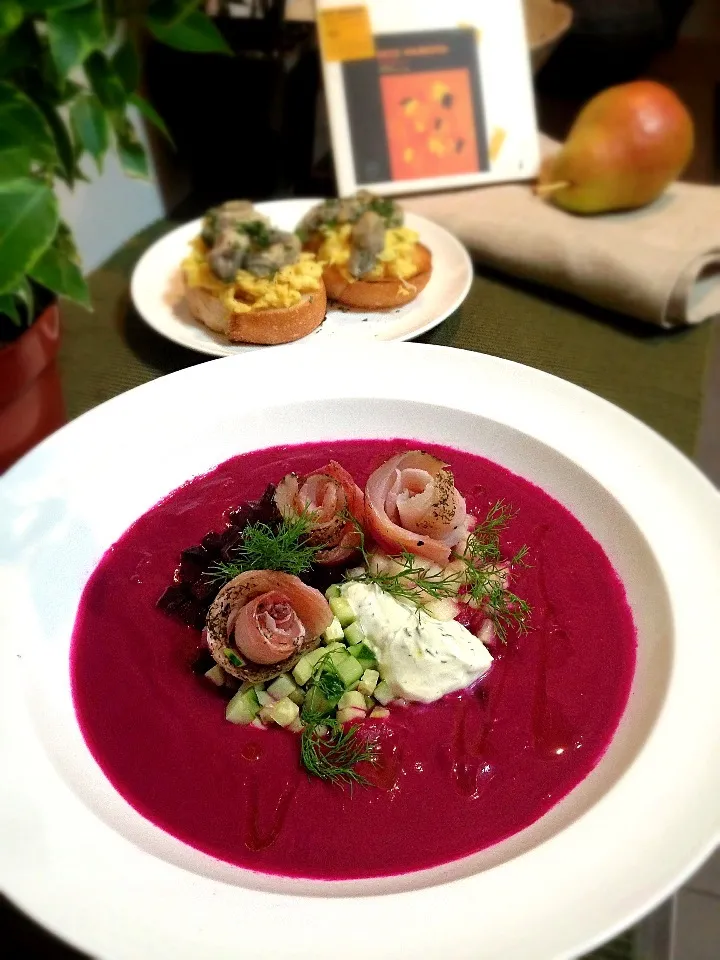 Chilled beet and pear soup,smoked mackerel,dill creme fraiche/冷たいビーツと洋梨スープ、スモークサバ、ディルクレームフレッシュ|rick chanさん