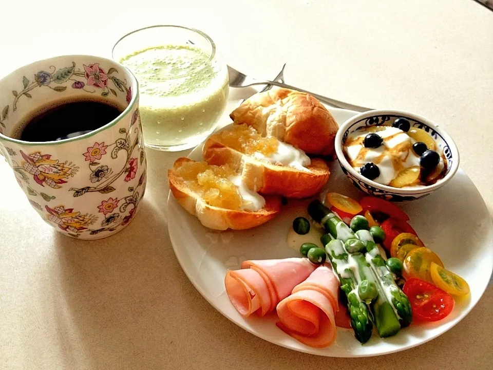 普通の朝食|みっちぃさん