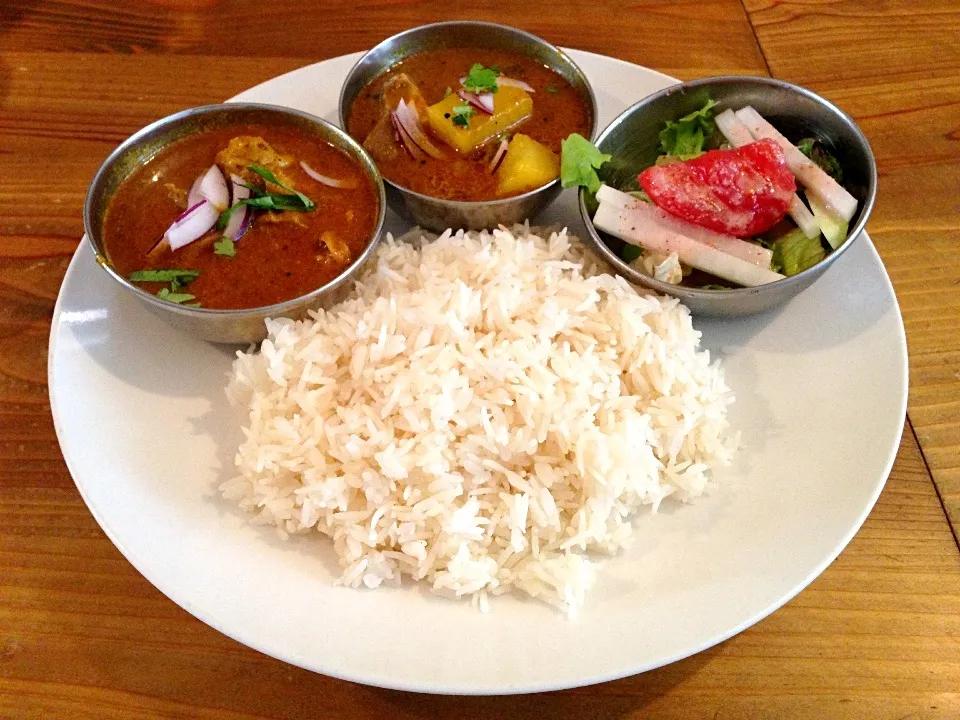 Snapdishの料理写真:ぶりと大根のカレー チキンカレー|ハギーさん