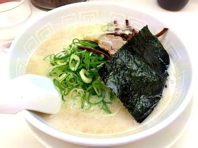 博多天神  ラーメン|ひろろーんさん