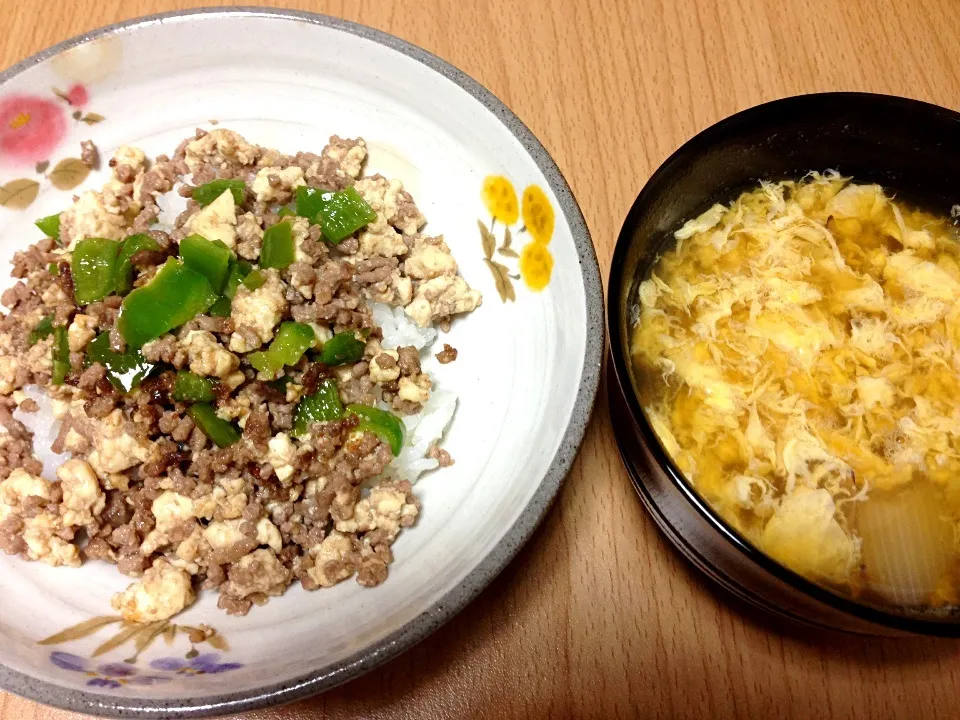 そぼろ丼と卵のおすまし|こんこんさん