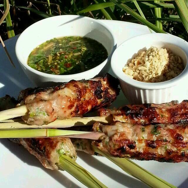pork and prawn lemongrass skewers with nam jim/craig SnapDish[スナップ