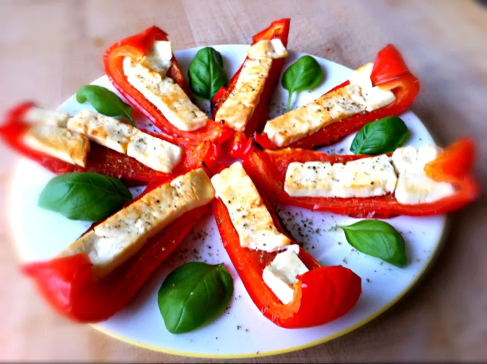 Paprika mit Feta überbacken|wiwi mrgさん