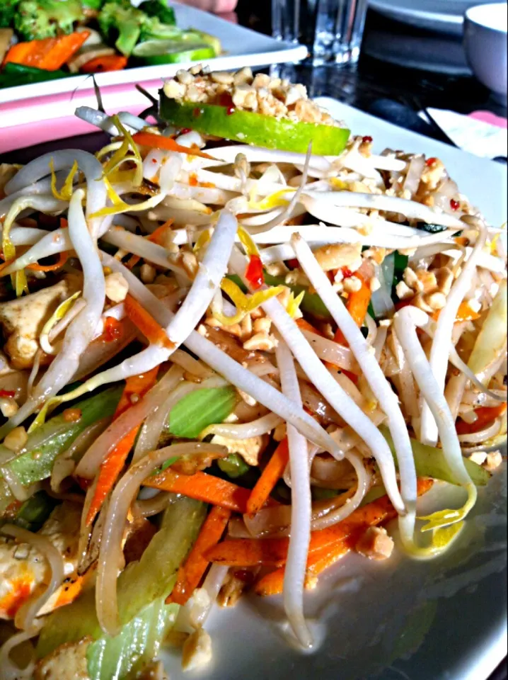 Vegan vietnamese stir fry noodles|Juliee ~ ジュリーさん