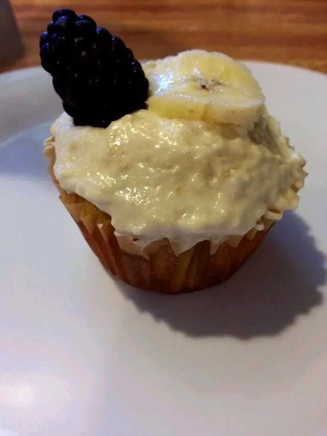 gluten free..dairy free..soy free..sugar free blueberry muffins|annさん