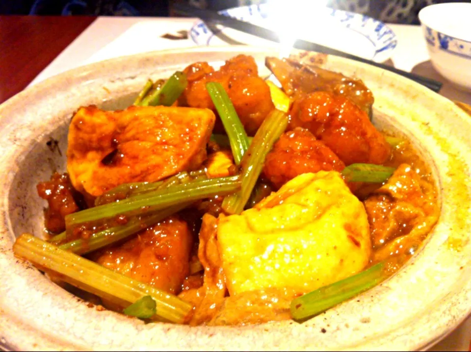 Braised grouper with gluten & bean curd in claypot|skyblueさん