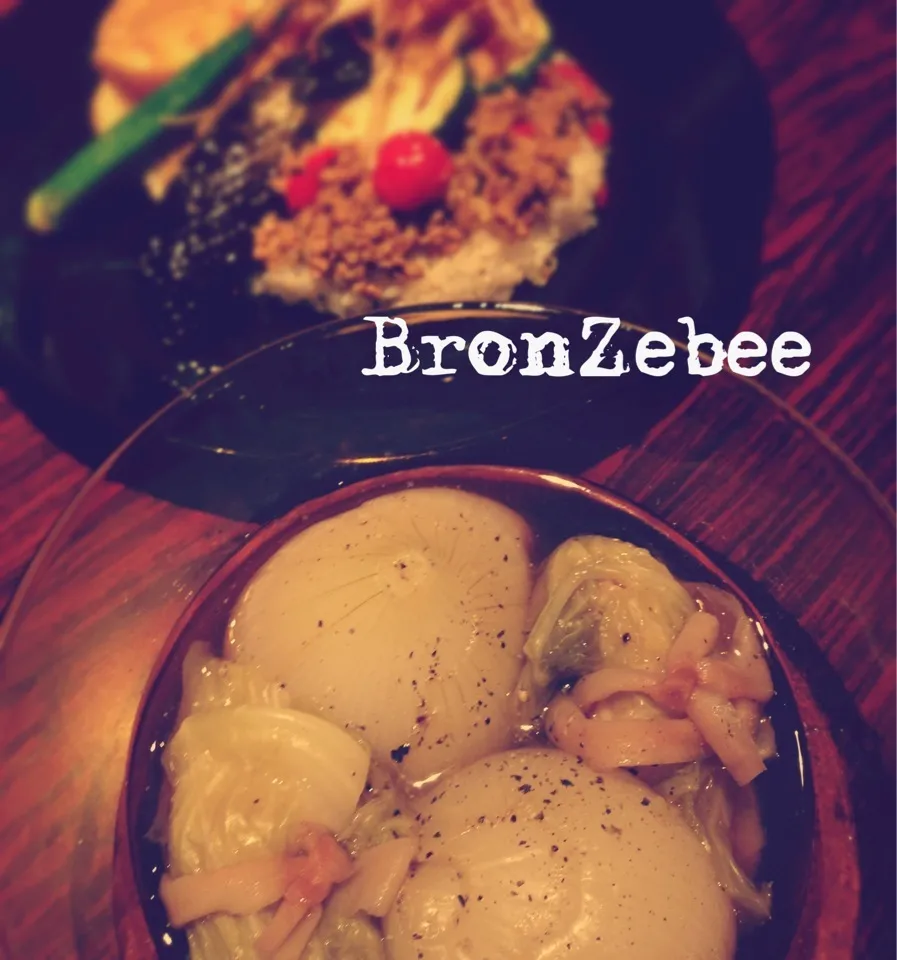 Snapdishの料理写真:玉ねぎ丸ごとスープ🌝太田Tommyさんの💕|bronzebeeさん