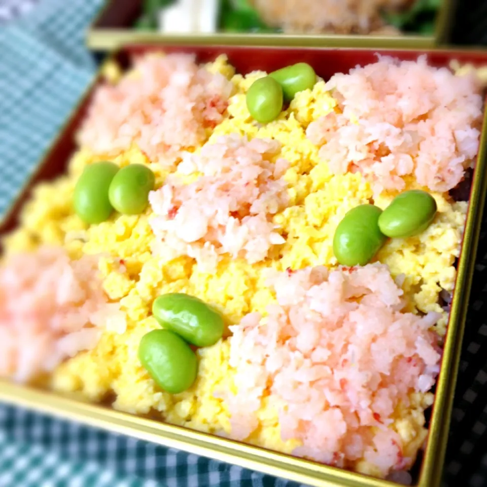 海老そぼろの三色弁当✨|soraさん