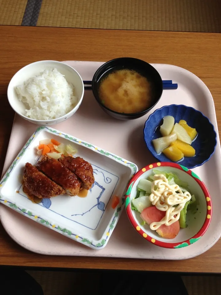 Snapdishの料理写真:しせつ給食 コロケ|nellie abandoさん